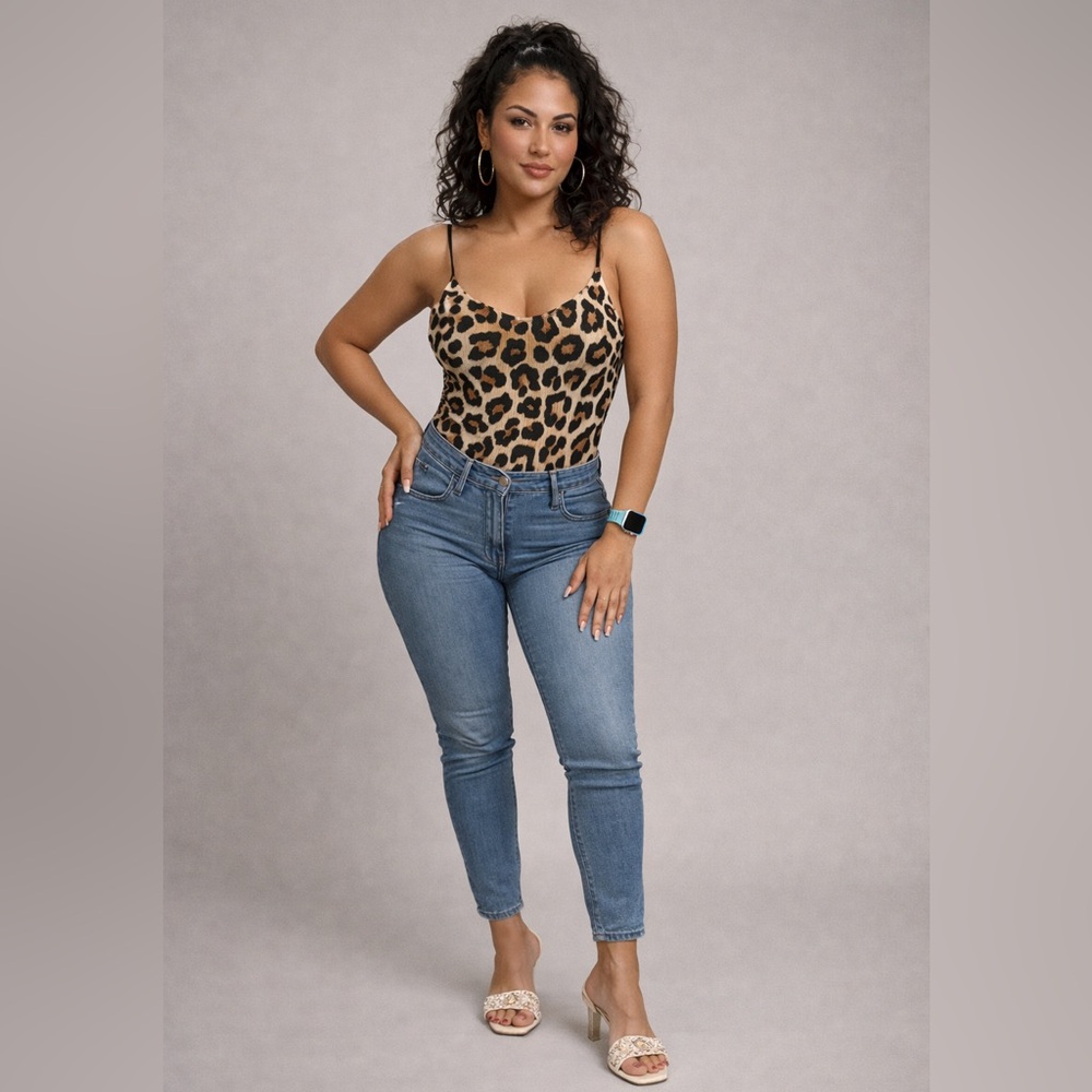 H&M Bodysuit with Leopard Pattern (Used, Excellence, Size M)